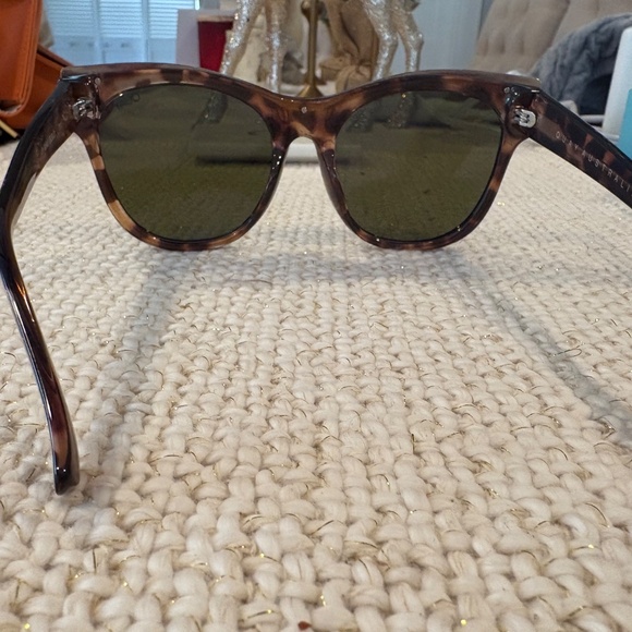 Quay It's My Way Gold Gradient Cat eye Sunglasses in Classic Tortoise - Picture 3 of 7